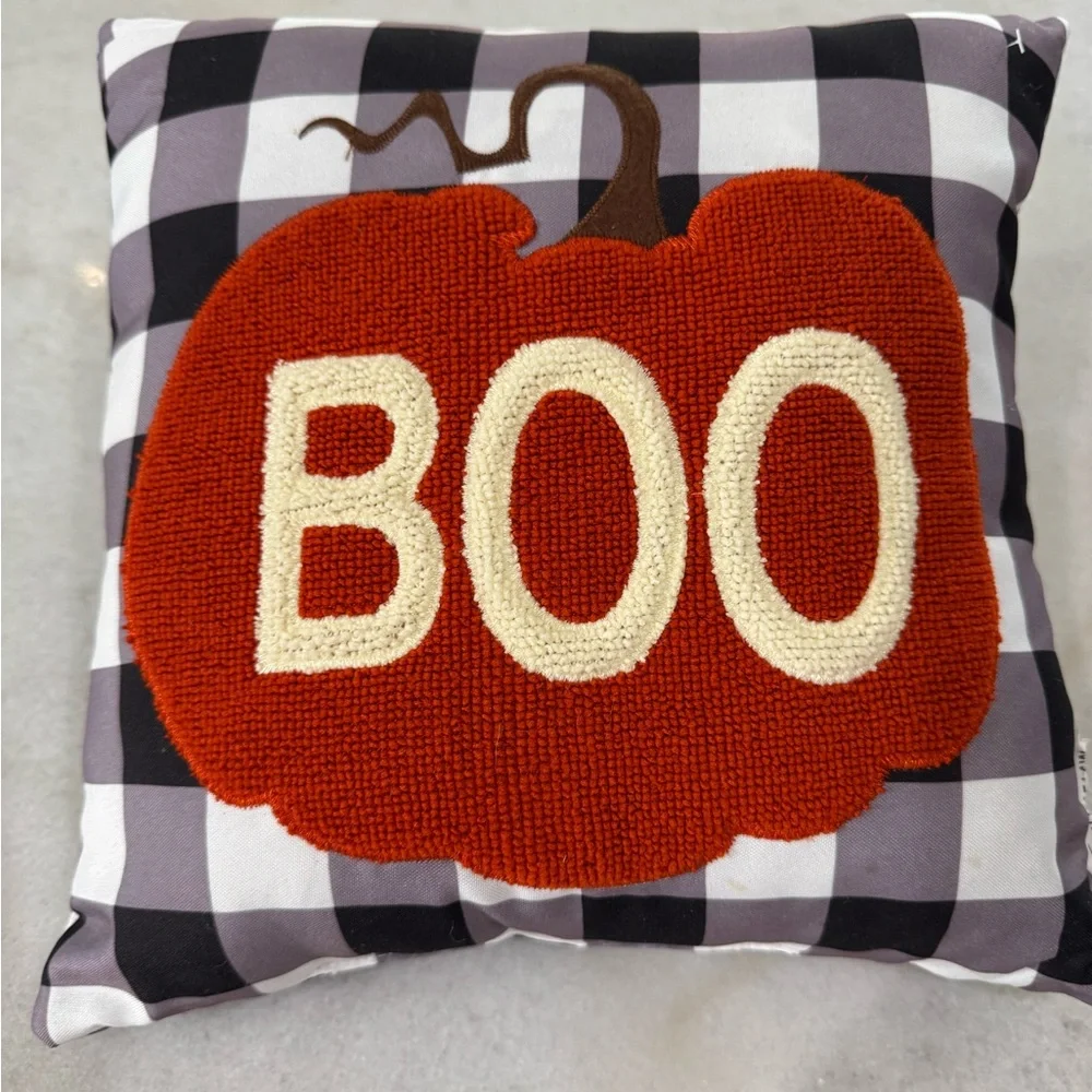 Plaid Halloween Fall Pumpkin Pillow